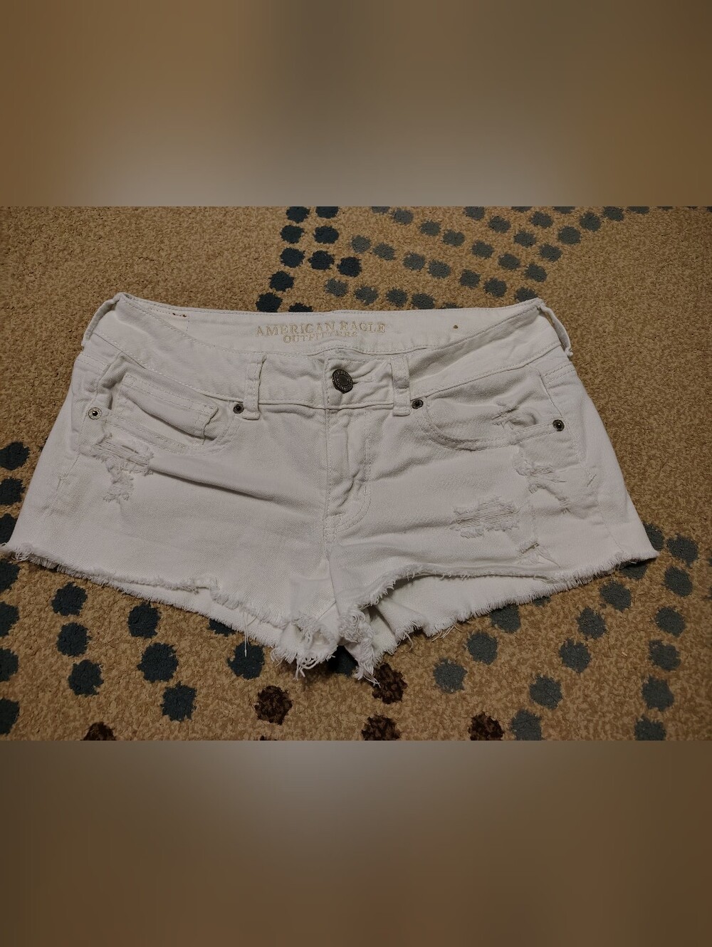 American Eagle Juniors White Denim Distressed Cutoff Cheeky Shorty Shorts Size 6
